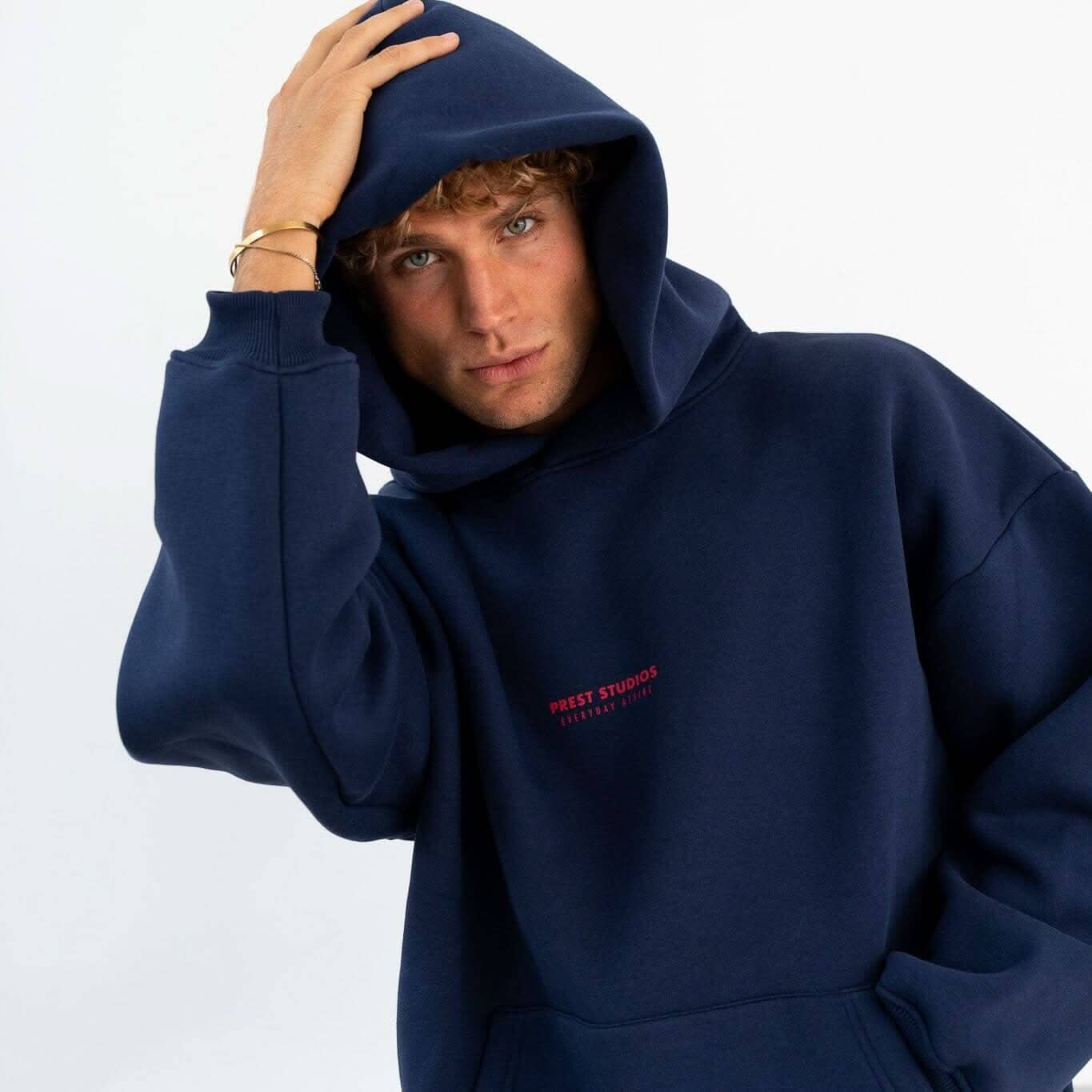 Wo finde ich Hoodies mit besonderen Designs oder limitierten Editionen?