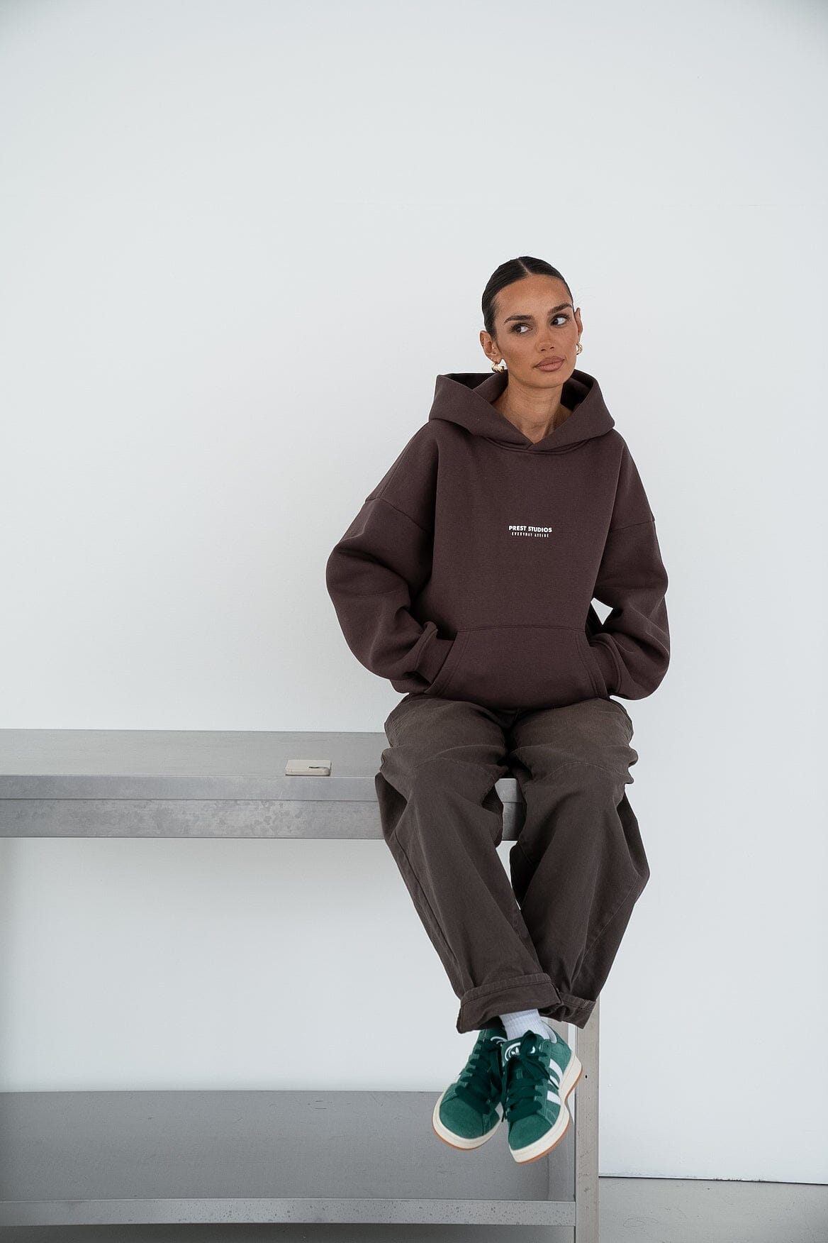 Brauner oversized Hoodie für Damen