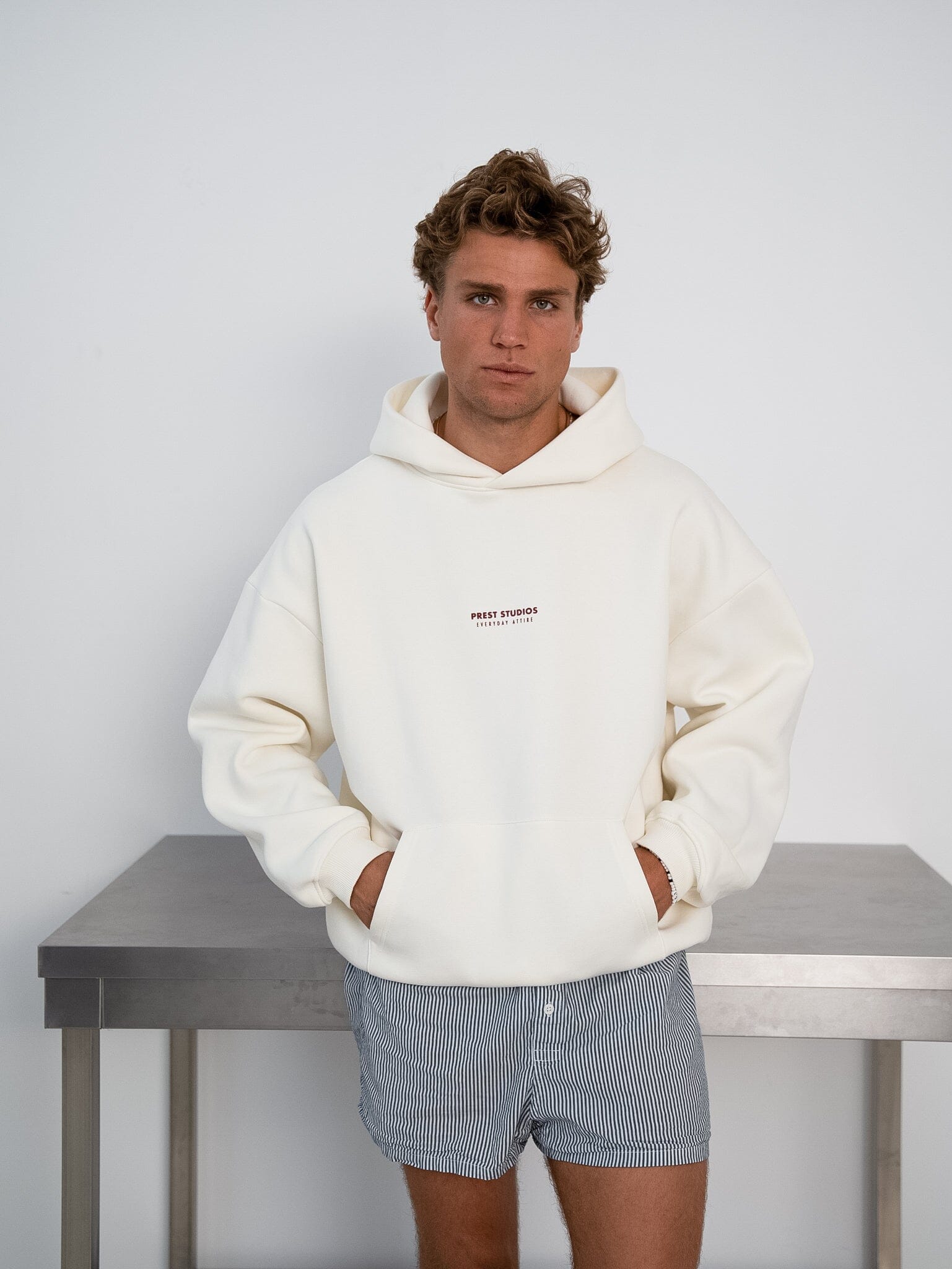 Oversize Hoodie Creme PREST STUDIOS 