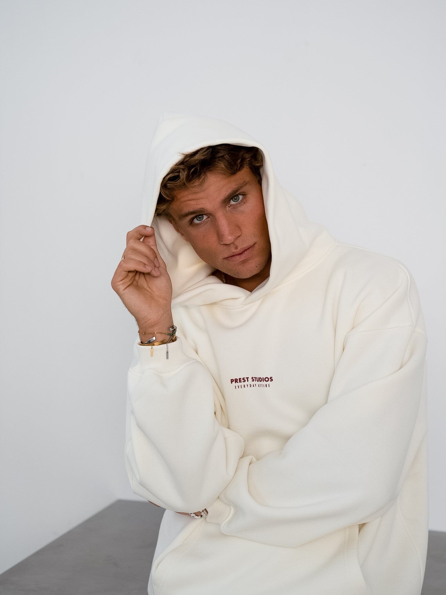 Oversize Hoodie Creme PREST STUDIOS 