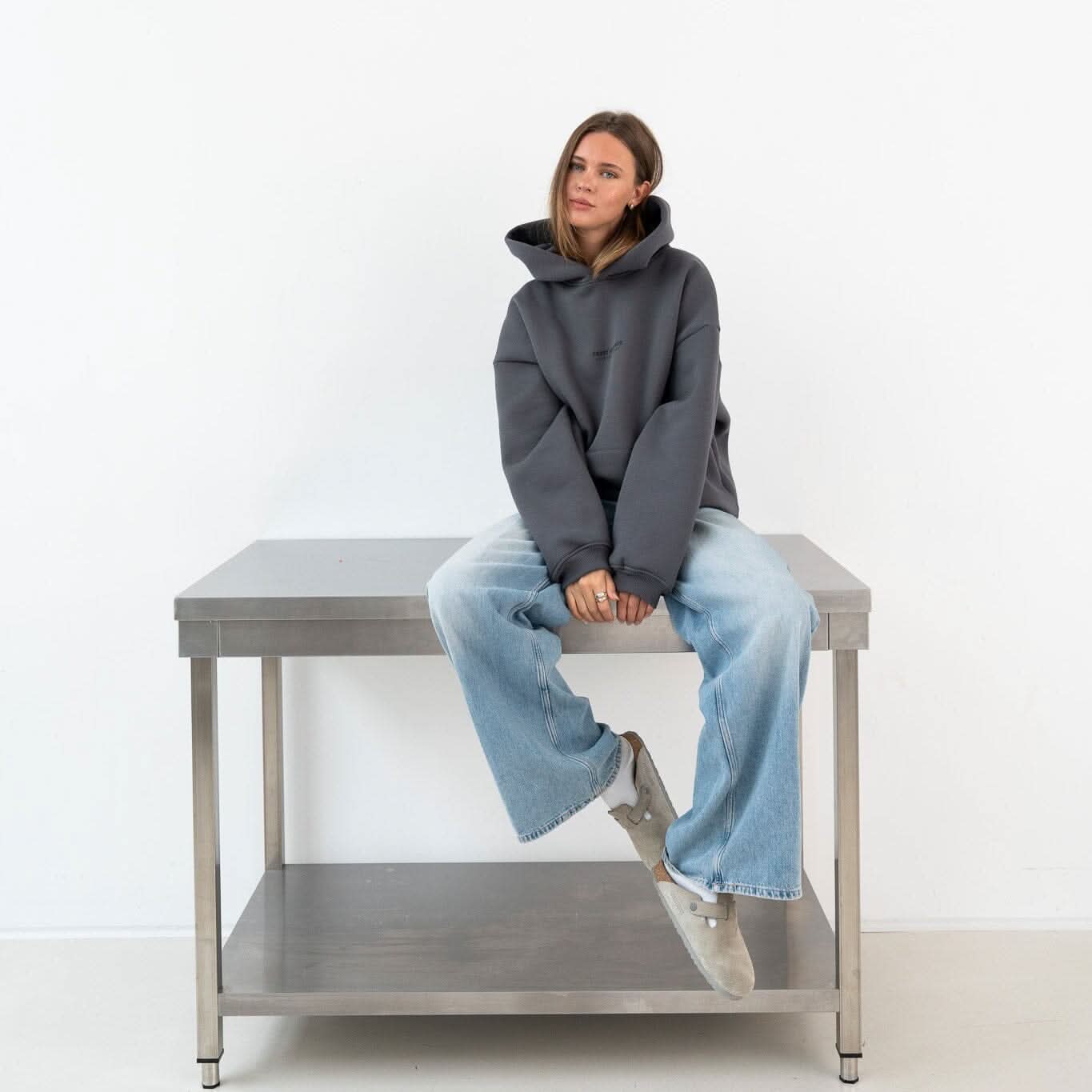 Hoodie Dunkel Grau PREST STUDIOS 