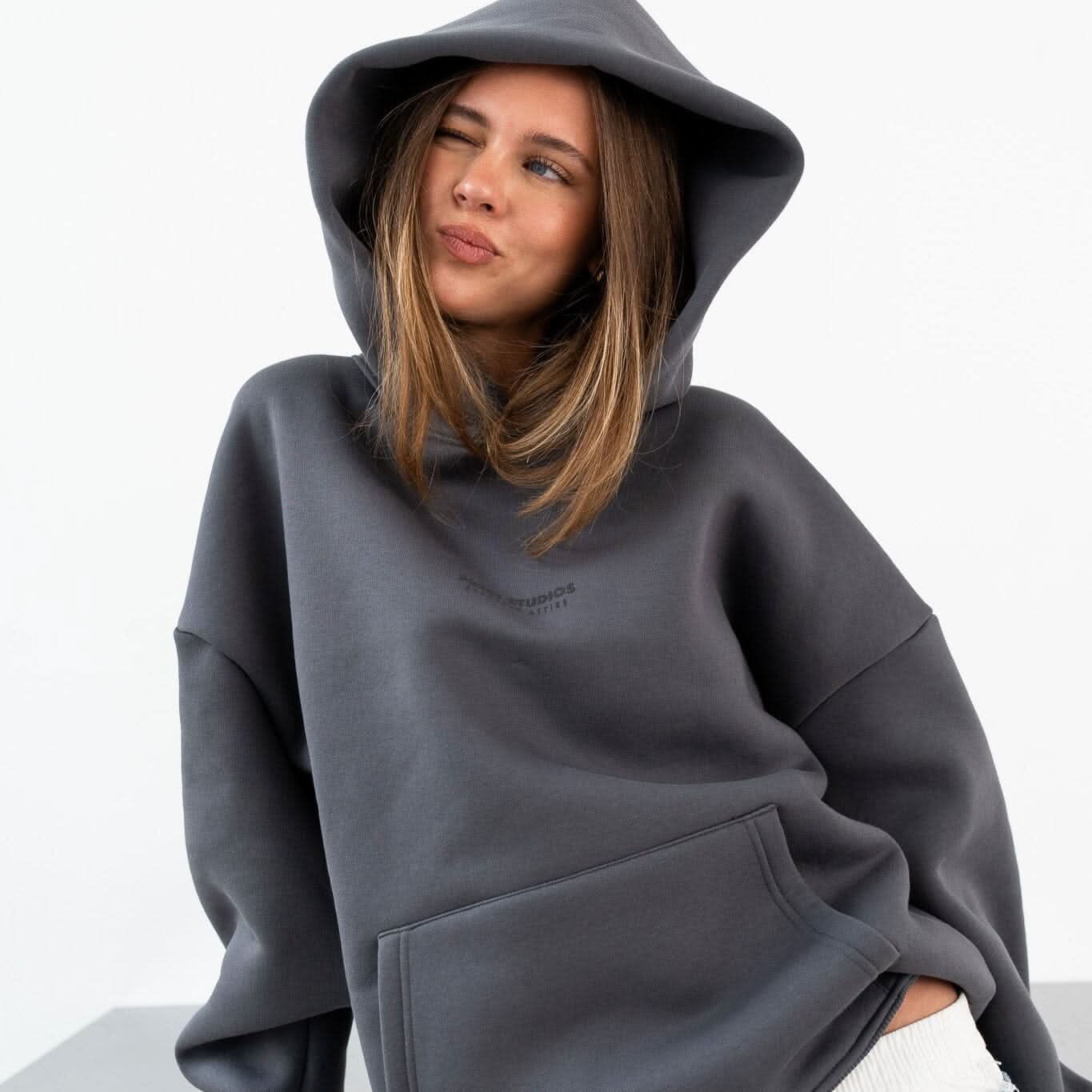 Hoodie Dunkel Grau PREST STUDIOS 