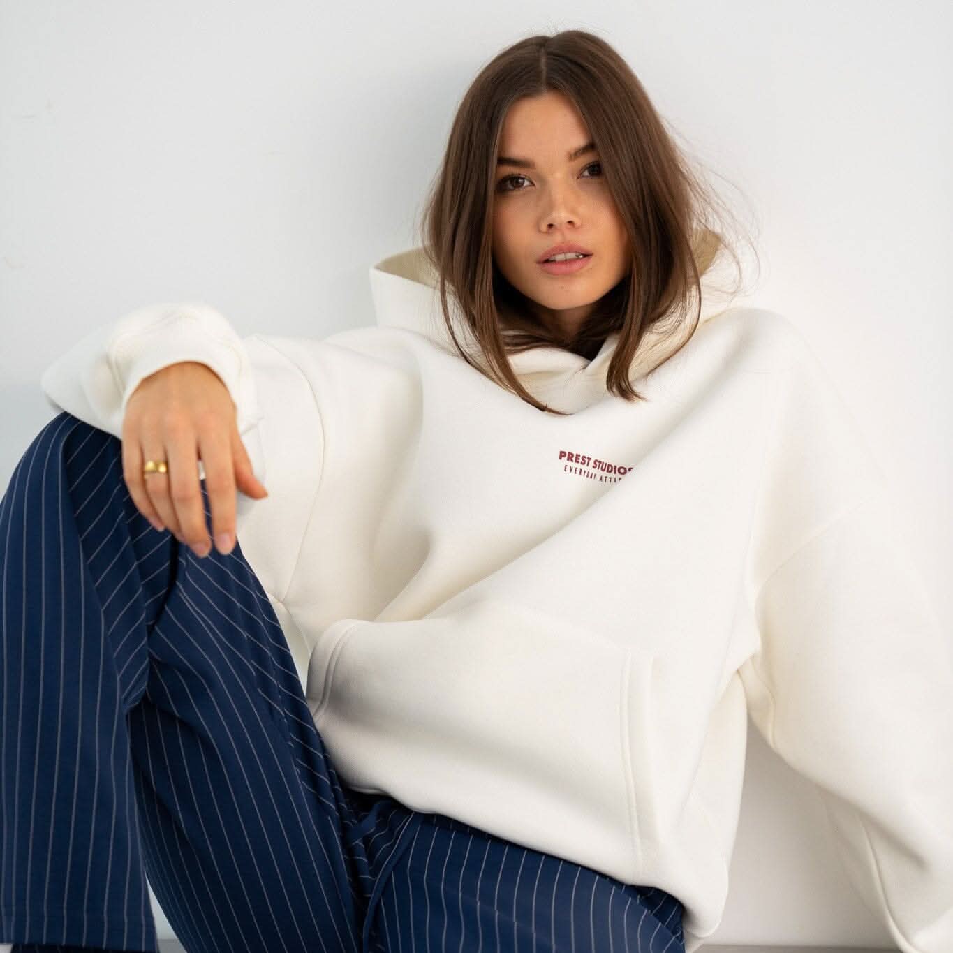 Hoodie Creme PREST STUDIOS 