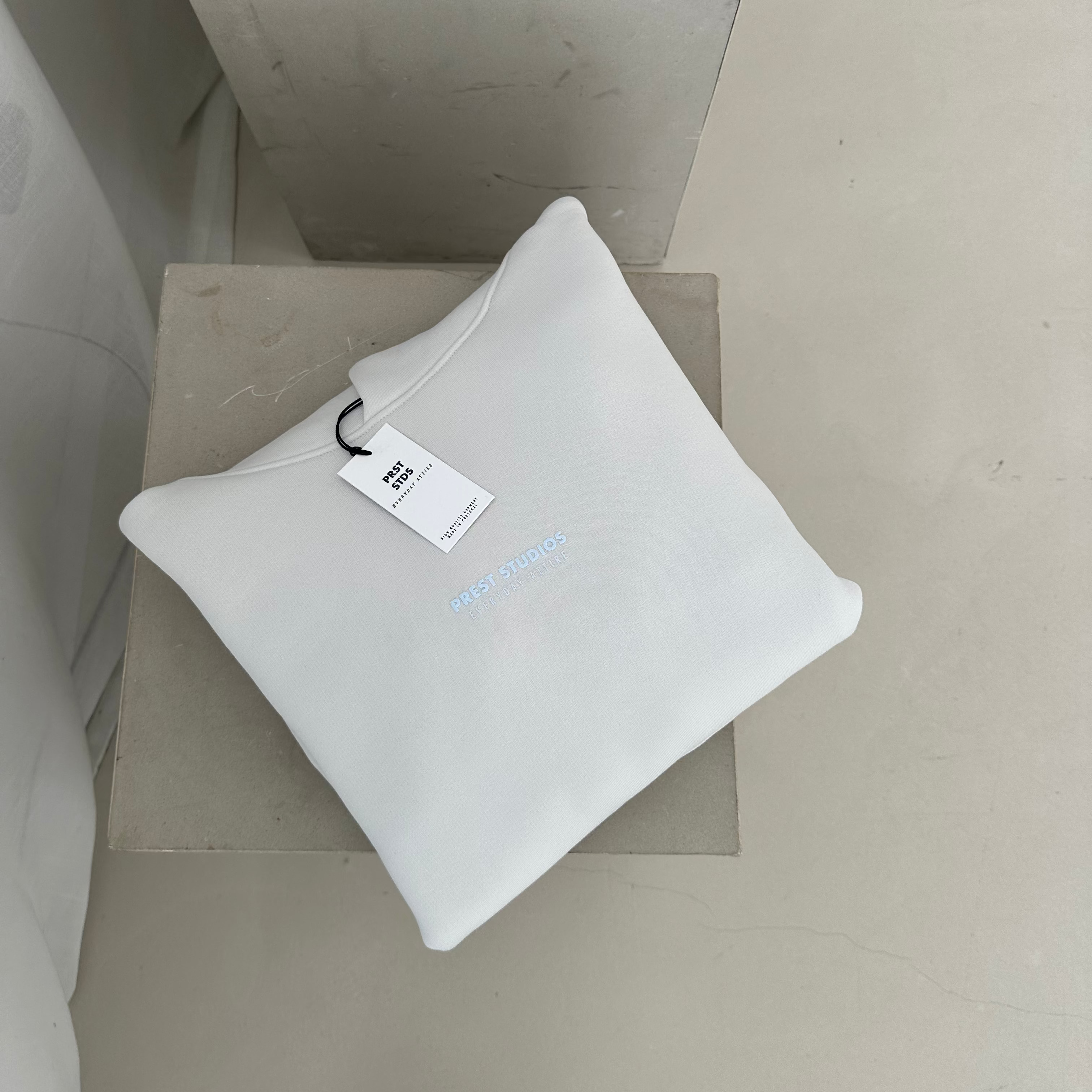 Hoodie Cloud Dancer PREST STUDIOS 