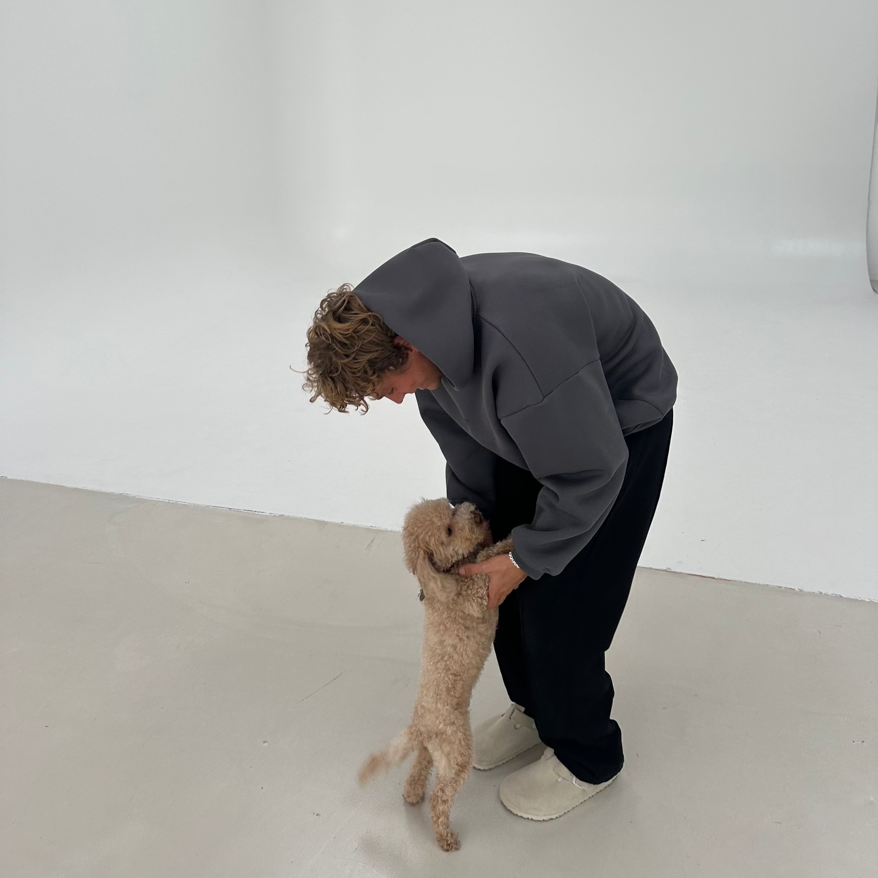 Hoodie Dunkel Grau PREST STUDIOS 