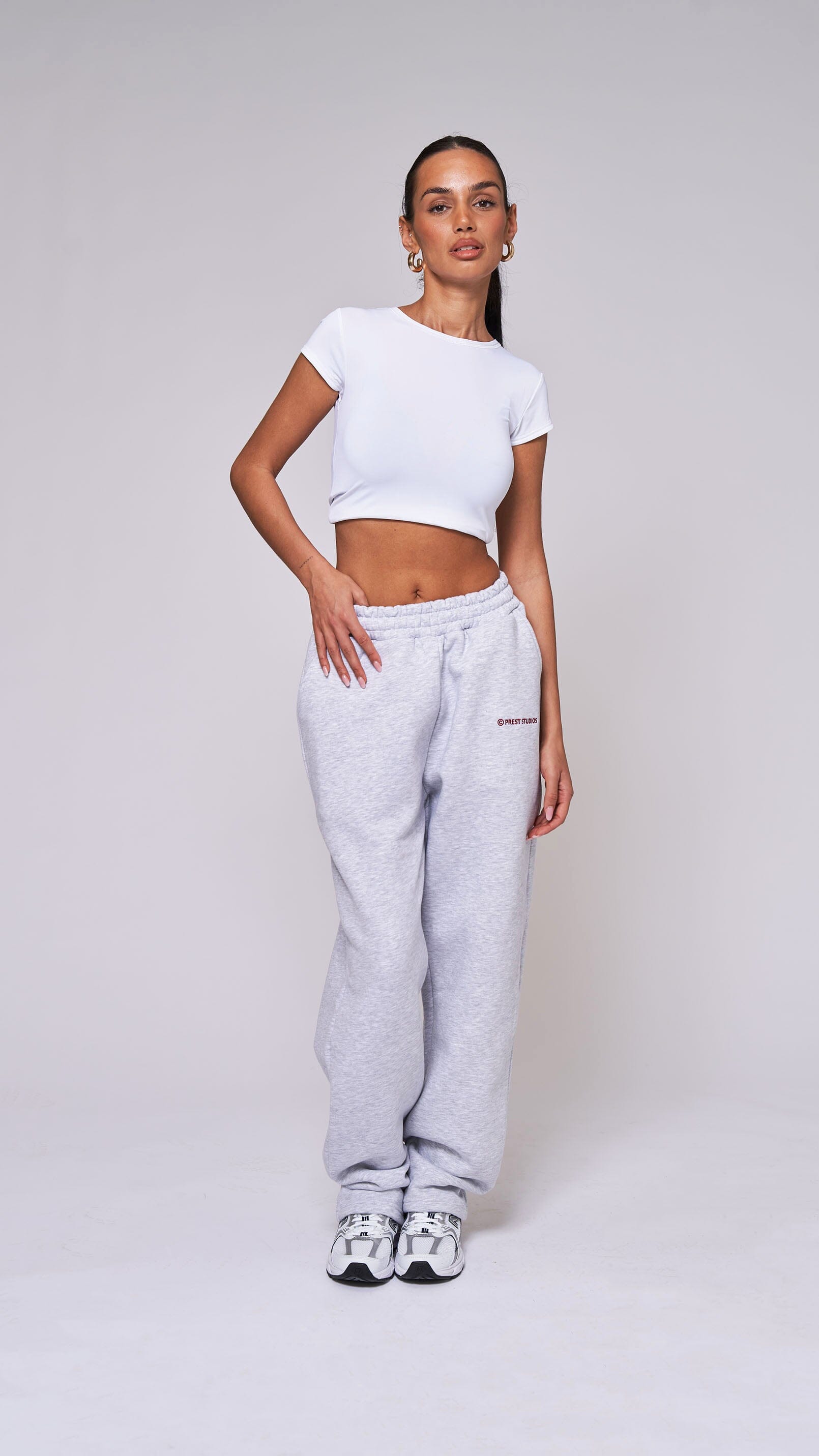 Sweatpants grau Frontansicht - Prest Studios