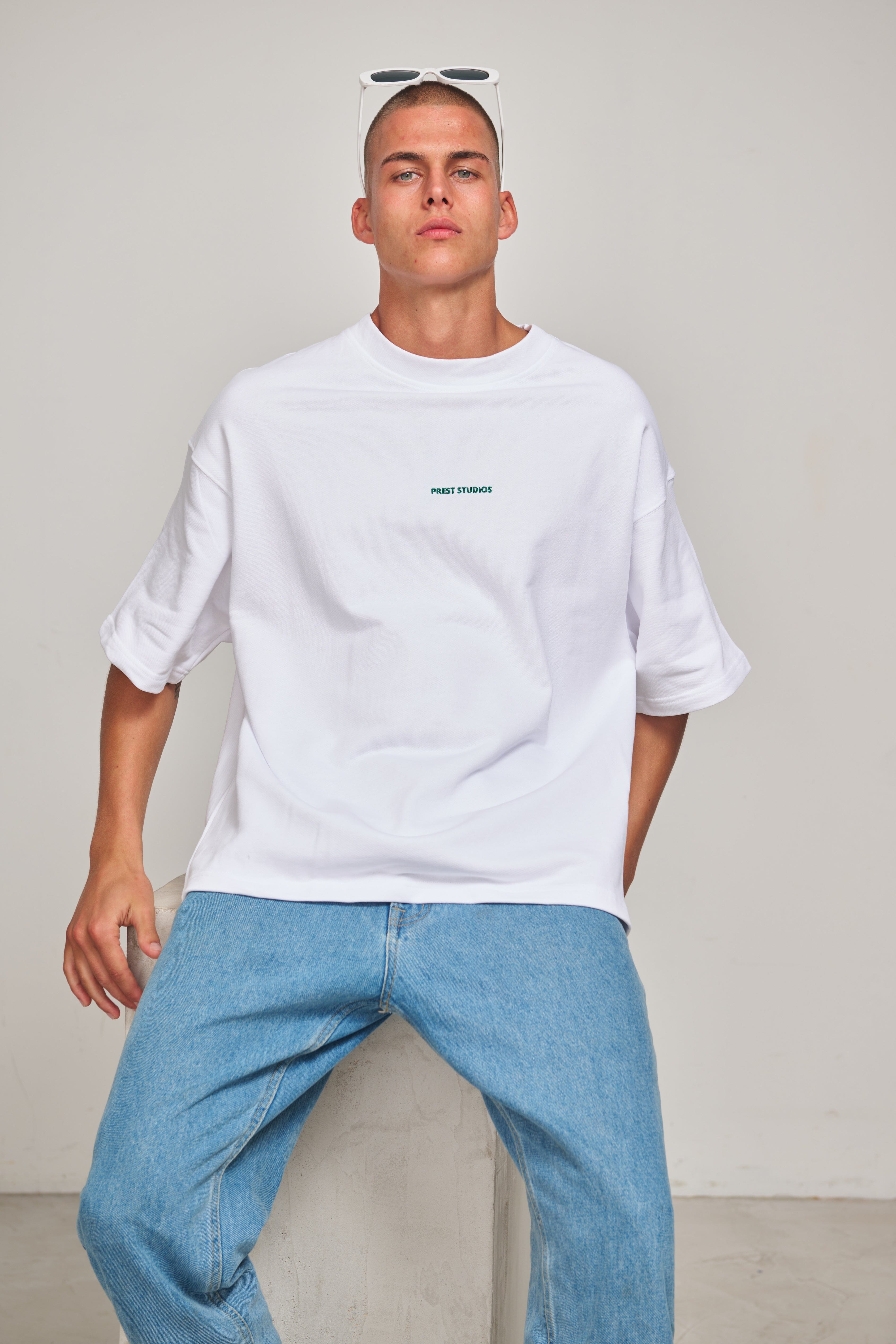 Oversized Tshirt Herren in weiß - Prest Studios