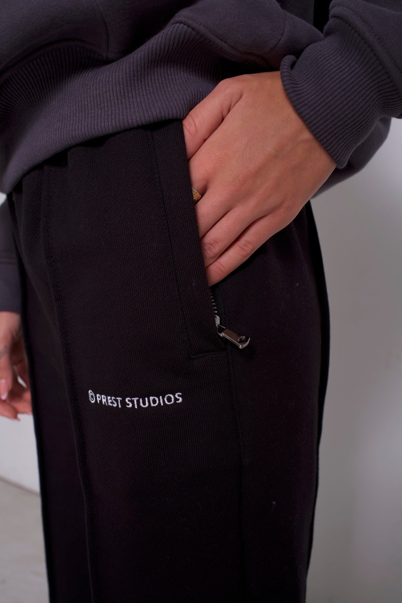 Zip Pants Black Bekleidung PREST STUDIOS 